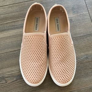 Steve Madden Slip on Shoes (Nude/Blush color)